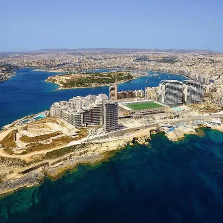 Apartment Luxury 2br Maisonette In Private Hot Tub Sliema