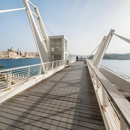 Luxury 2br Maisonette In Private Hot Tub * Sliema