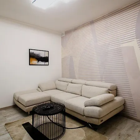 Apartment Luxury 2br Maisonette In Private Hot Tub Sliema
