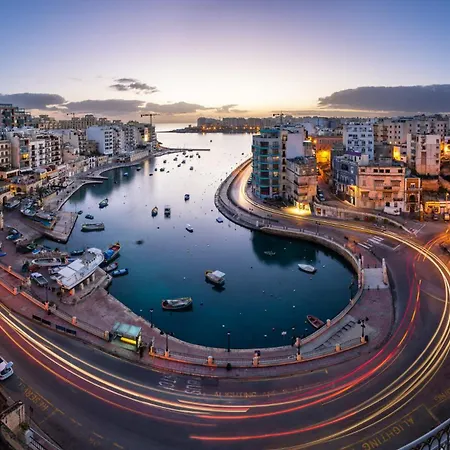 Lägenhet Luxury 2br Maisonette In Private Hot Tub Sliema